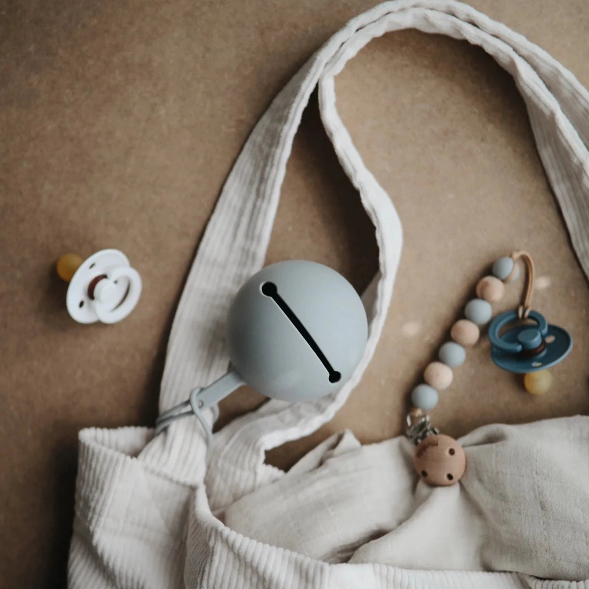 Mushie Dummy Case - Stone