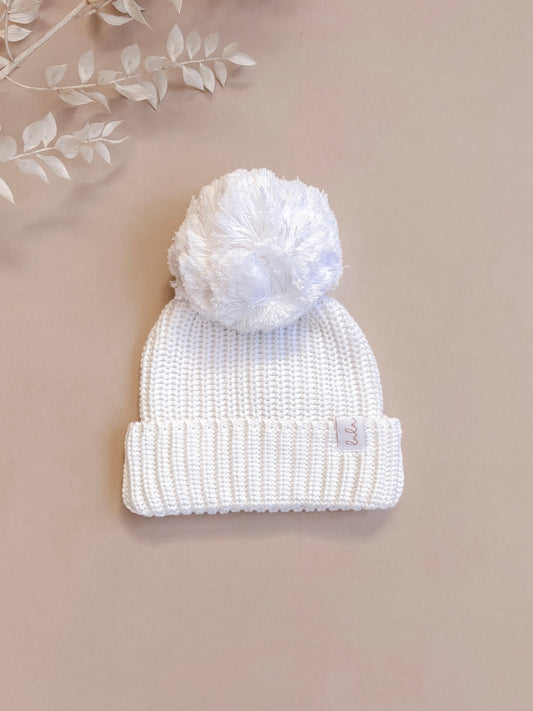 baby hat - white chunky knit