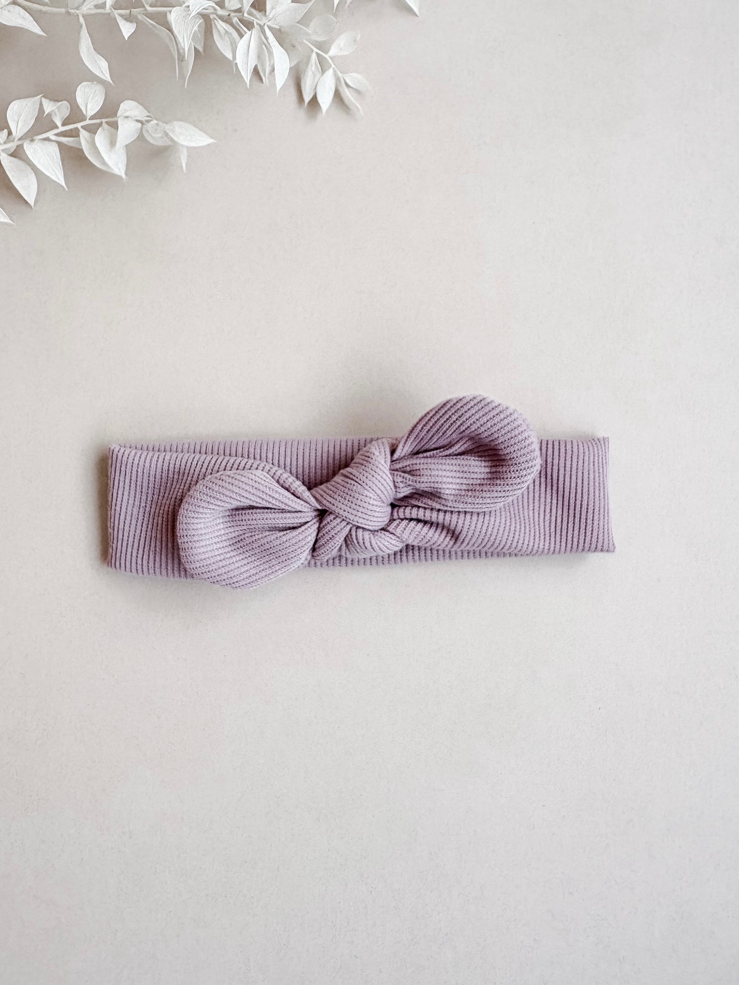 baby bow headband in lilac