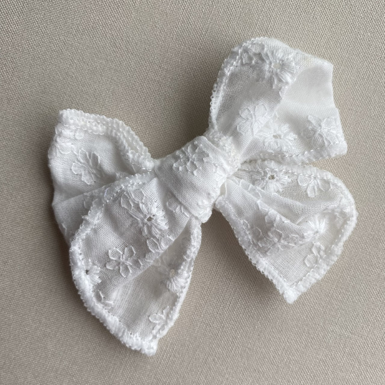 Hair Clip | Embroidered Flowers Bow | Ivory